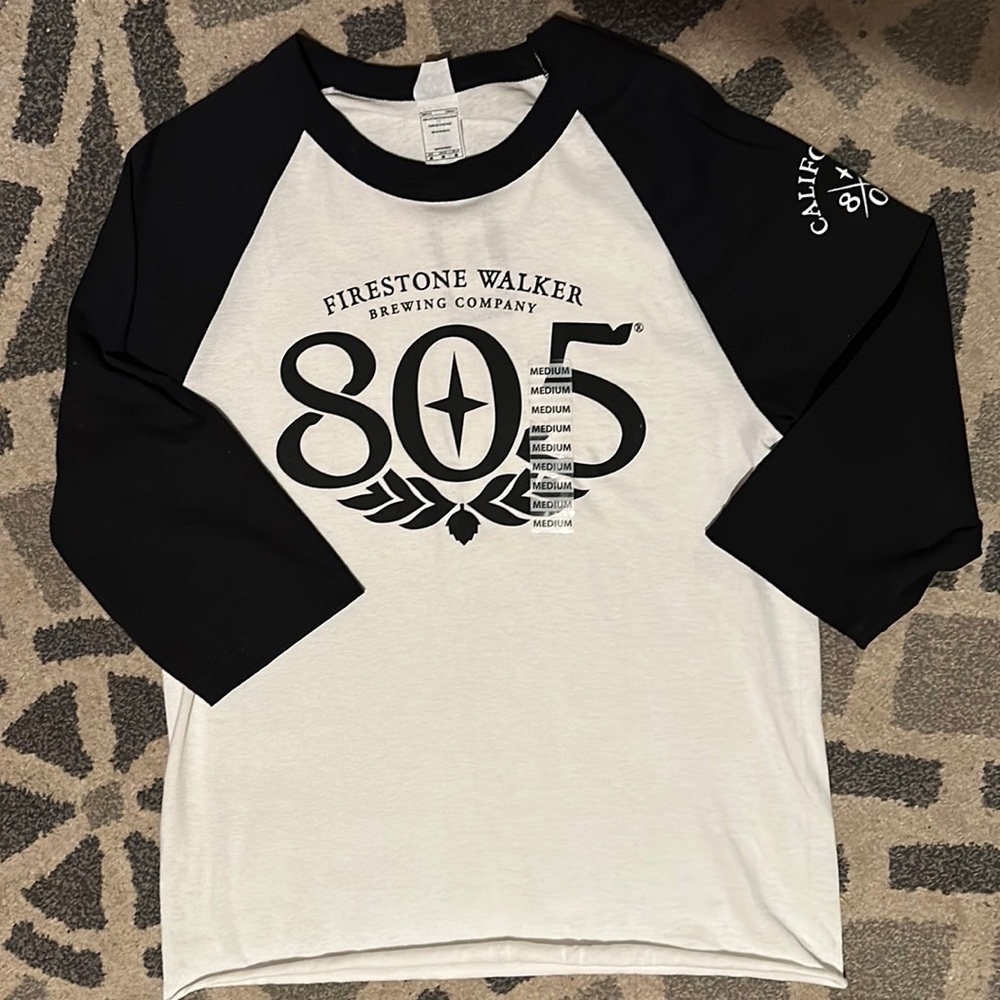 NWT 805 Baseball style tee